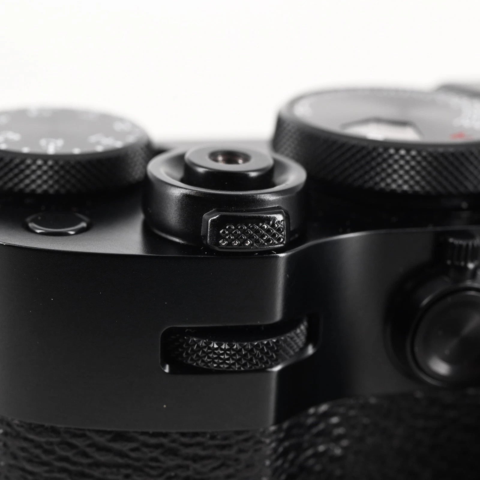 Fujifilm X100VI 40.2MP Digital Camera w/23mm f2 Lens #384